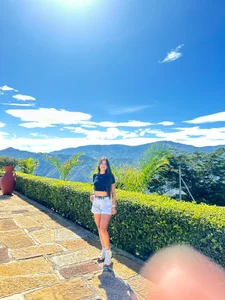 Highlights od carolriveraa_  9 snímek