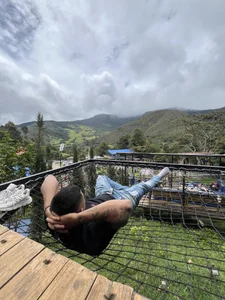 Latino_Junge 🏍️🌳  6টি ছবি