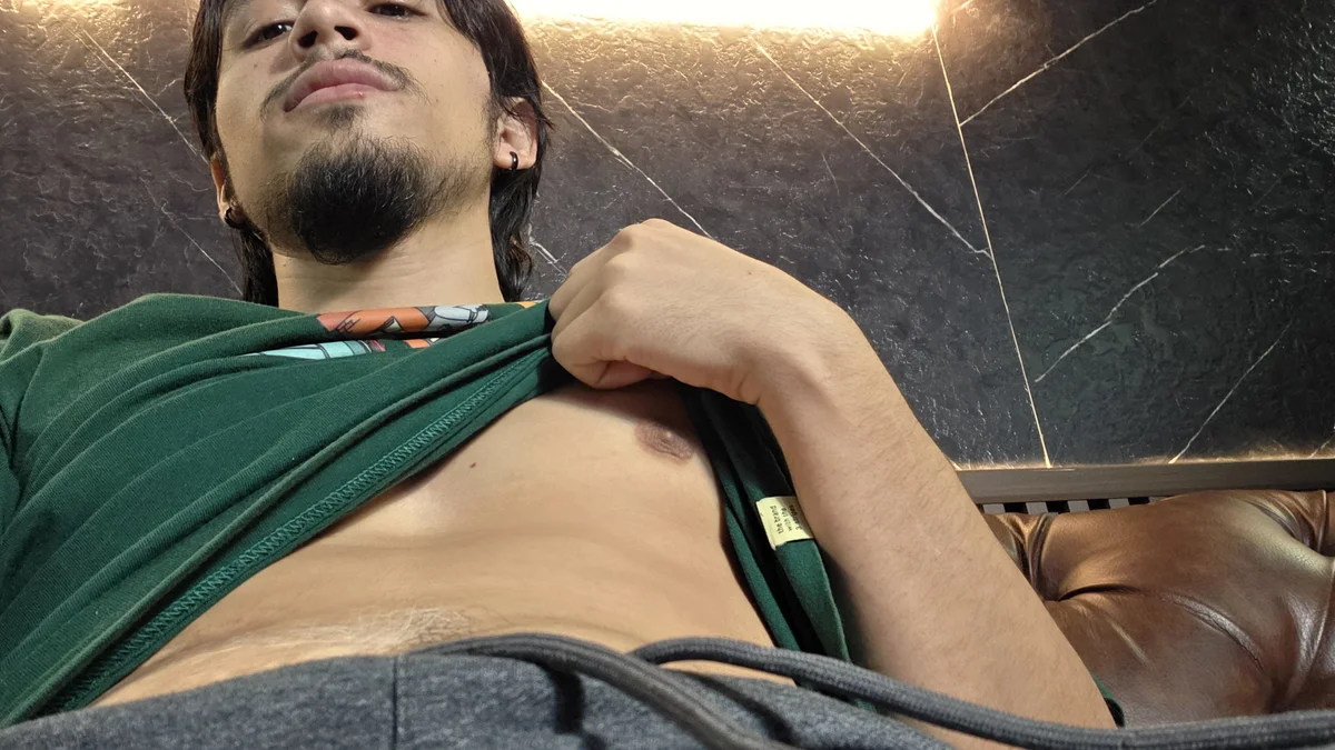 Трендове зображення  7203 LatinShortt