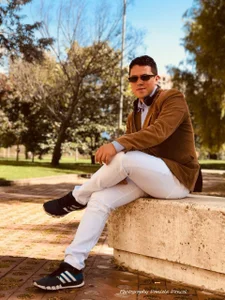 GABO_89 EJECUTIVO HOMBRE DE VALOR Foto 3