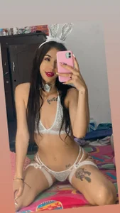 Viicky4 Public Pic