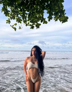 crisbell_lopezのplayitaの 2枚の写真