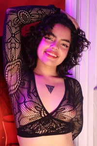 Kittylatina_ Black Hot 🖤🔥 Bilde