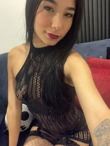 Violeta_Velvet_ 😈 Do you dare to find out what I'm hiding?? Pic 6