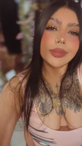 shayna_manson_ HOW SEXY! Pic 2