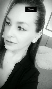 Kim_raver40 Public Pic 4