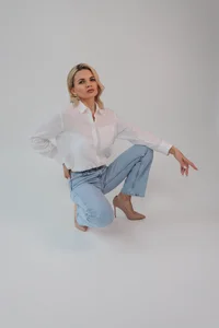 AnnaBenet More of me slika