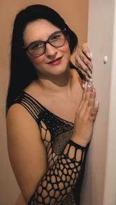 Soe_Lara Black underwear Pic 5