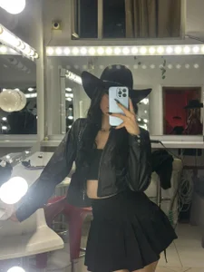 Anya_Belth Your ideal girl? 💋💋 Pic 2