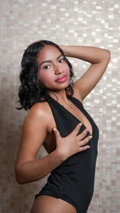chica_nocturna25: ♥️👄 ( 6 фото)