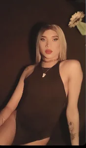 Skarlet de Queens-of-Sin  6 Imagens