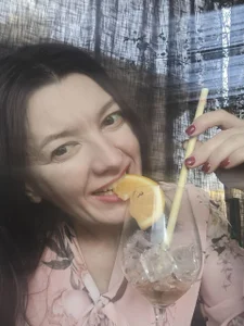 Bonnie_Naughtyy What drinks do you like? Foto 3