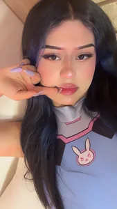 valeska__V your new favorite face Pic 4