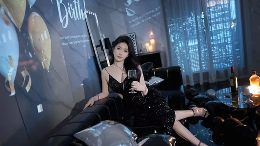 Shining-Elle elle2 Foto 2