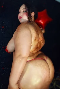 Hurrem_MathのIm your chubby and sweet girlの 2枚の写真