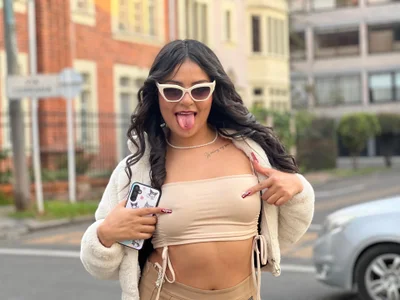 SoffiQueen A sunny day 🌞🌅⛱️ Pic