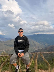 Let's escape the routine od Jasson___  snímek