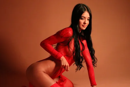 Larissa_Luna guess what  6. fénykép