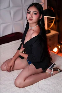 ElizabethBlaze Public Pic 8