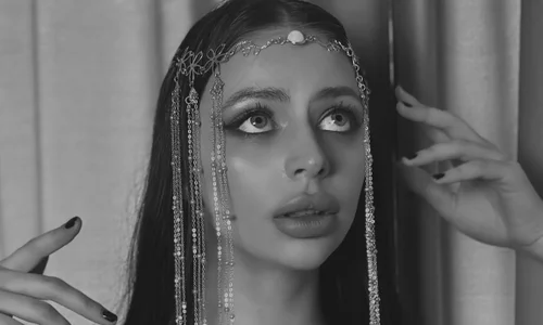 Sofia_Plump Eastern Tales/Sophia and Lisa Pic 2