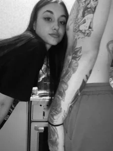 BelleAdam_ Public টি ছবি