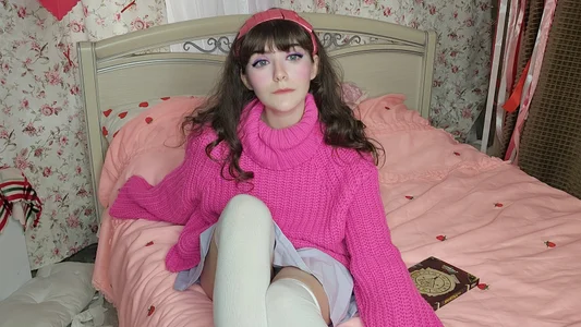 RuthMorse Hi, I'm Mabel. There is a pig. Will you be my boyfriend? Pic 6