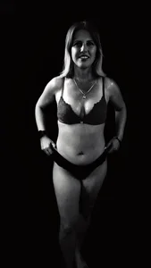 Moistdevil Erotische B&W Bilder von mir صورة واحدة|Moistdevil Erotische B&W Bilder von mir صورتان|Moistdevil Erotische B&W Bilder von mir  3 صور|Moistdevil Erotische B&W Bilder von mir  3 صورة