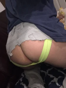 ParisSlut: Public ( 5 фото)