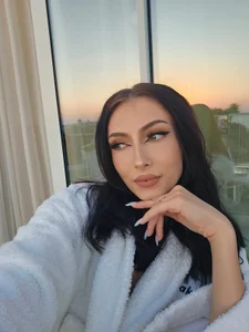 AnyaLobbのfun timeの 3枚の写真