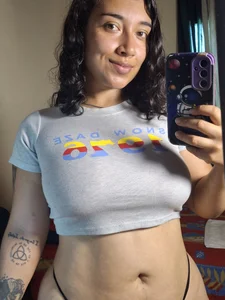 Robin_H00t_2 Sexy Robin in the mirror 🫦 Pic 5