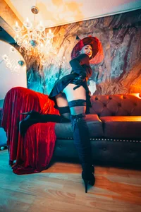 Anxelica_Macondo_: Mistressween! ( 3 фото)