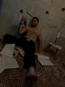 jonasbeards Thoughtful and romantic bohemian Hình 3