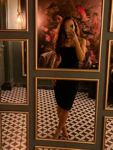 whoisBella Public Pic 3