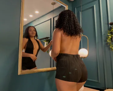 Body black🖤 de Ariana_Noir  3 photos