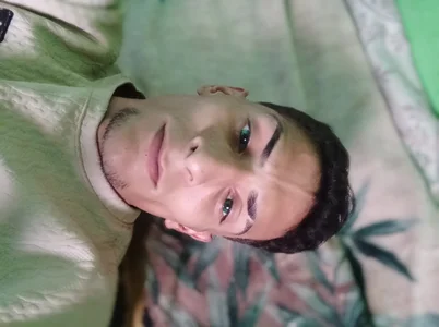 happysex14k Public  4টি ছবি