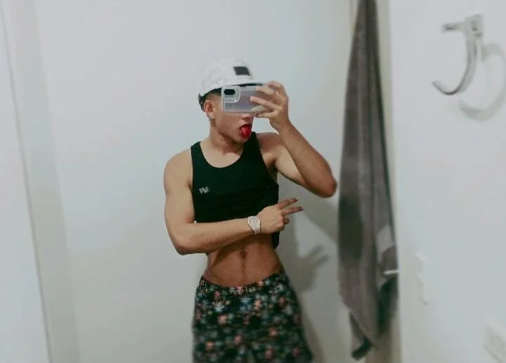 SUMMER_BOY 님의 트렌드 중인 사진  7447개