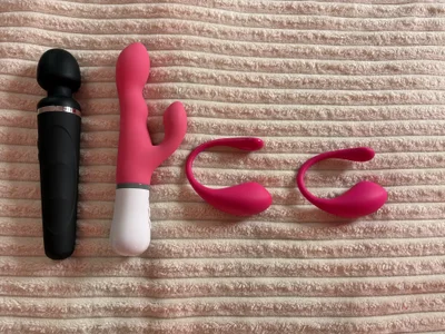 🔥MY TOYS🔞 de -VivienRay-  3 Imagens
