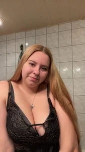 Mia_lou05 Public Pic 9