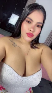 Jeen_Taylor 🌸🤍 Foto 3