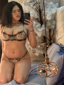 Lilithadams1 Your milk running down my boobs😈 Foto 3
