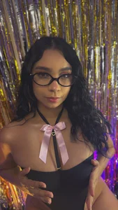 Maddy_Fox99 Welcome to my room slika 4