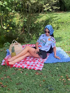 fetish_foot_ picnic day 🌿🌼 Pic 5