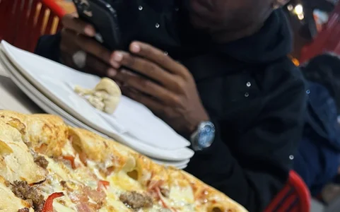 Damian_hart_24CM 🧑🏾‍🦱🔥🤟🏾 Foto