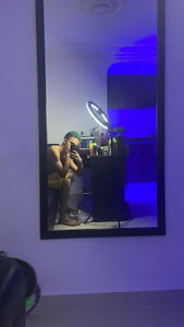 isaaclatino me  3টি ছবি