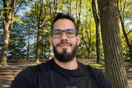 SlavSanz Public Immagine  3