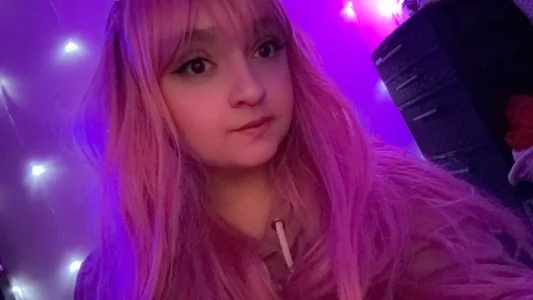 aliceayres797 Public Pic 2