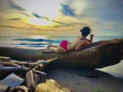 HiddenMILF 🏝️ beach ☀️ Εικόνα