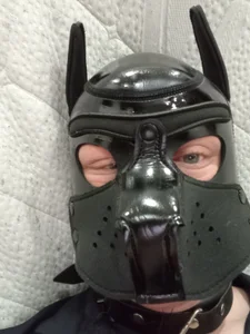ArcticRubber1989's New Mask Sex Photo 3