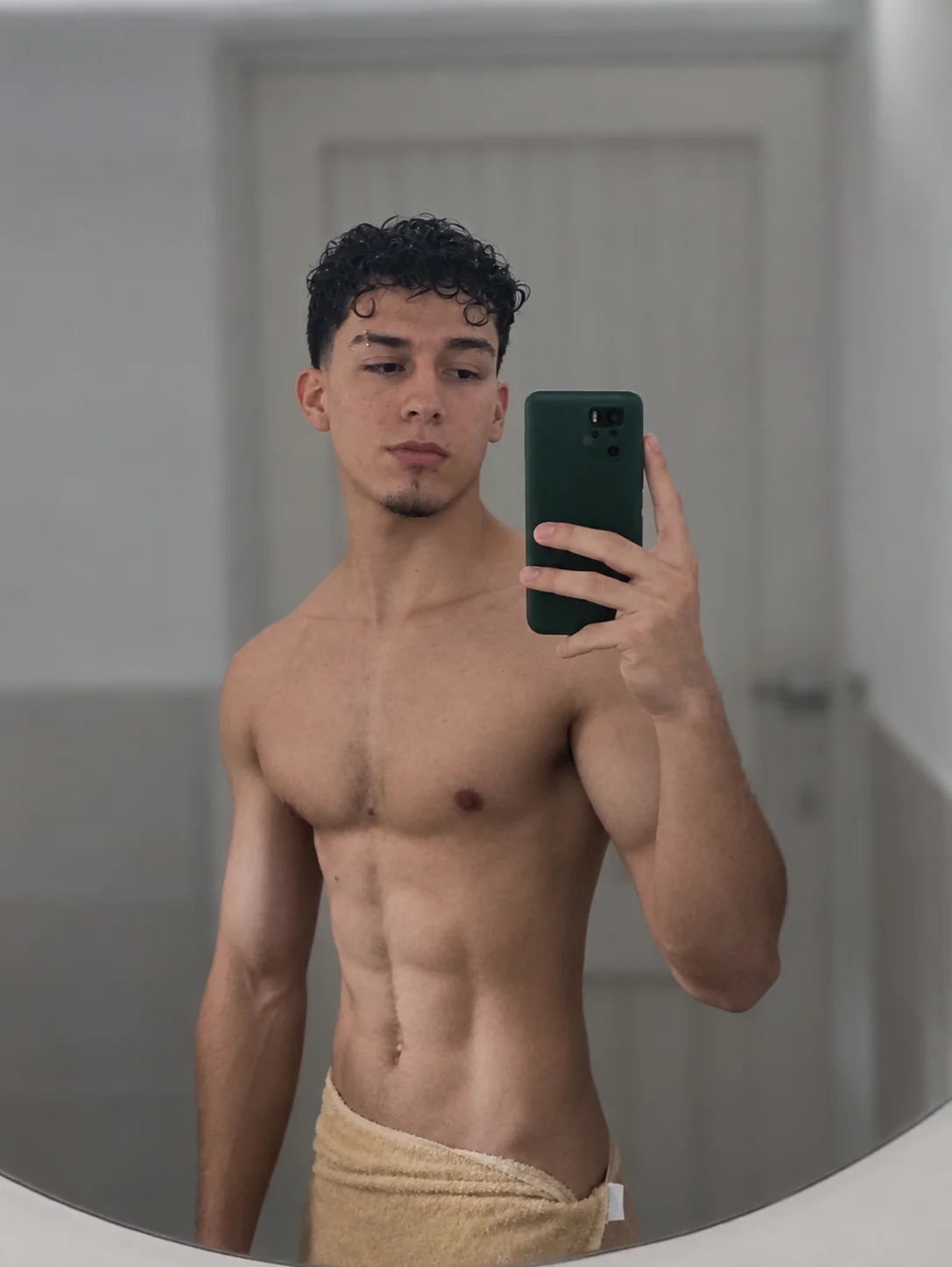 ryan_cum18 Gambar Trending 9560