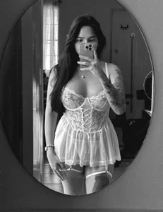 FemmeFataleMonica: Its me ( фото)